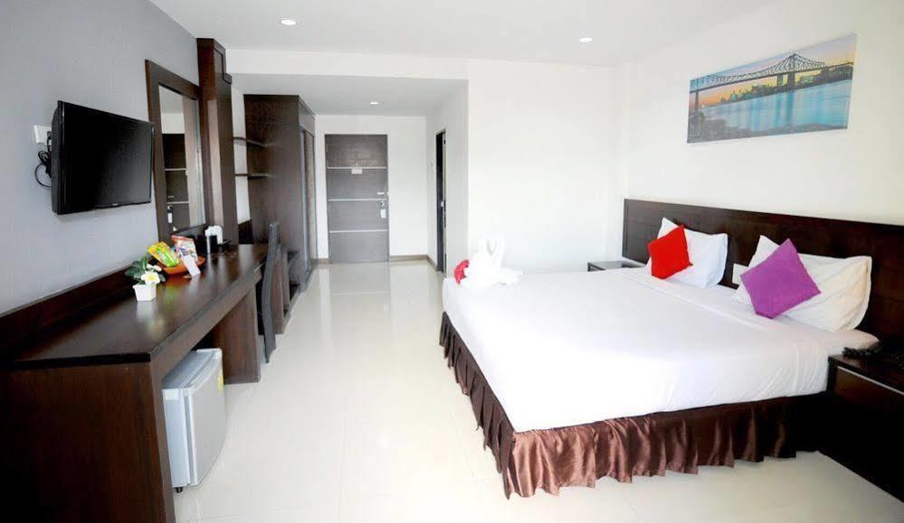 Rhienchai Place Hotel Surat Thani Exterior photo